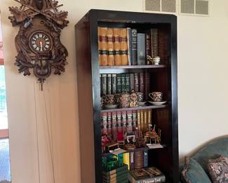 Clock, nice nooks, dollhouse furniture