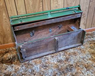 Metal/Wood Carpenters Box