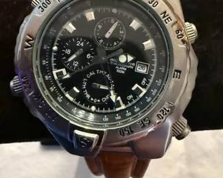 Beautiful Seiko Chronograph 100 meter, 1/20sec, 290434   Water Resistant 10 Bar St. Steel, Movement Japan 7T92-0AX0