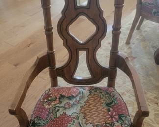 1 of 6 Dining Table Chairs