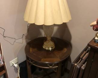 end table/lamp