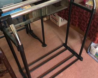 clothes rack