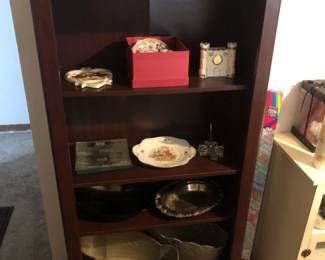 bookshelf