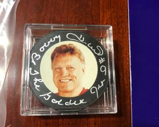 Bobby Hull puck