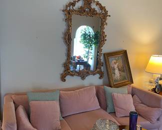 great looking comfy couch