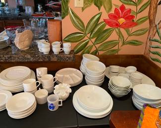 white corelle dinnerware