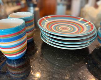 Striped plates and striped mugs