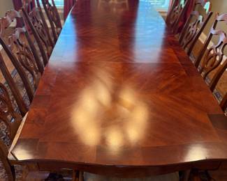 Dining table with 10 chairs, 2 leaves and custom table pads