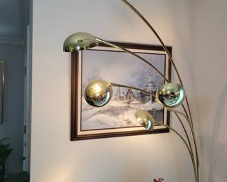 Brass arc floor lamp with 5 lights.