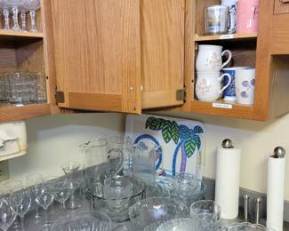 Glass serving dishes, glasses and coffee cups