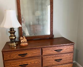 Chest of drawers and vintage mirror