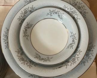 Noritake, China set service for 12. Plus serving pieces. “Blue Ridge“