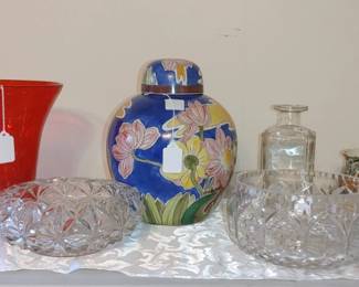 Crystal balls Travel around trying to find where the sun is coming from Japanese ginger jar