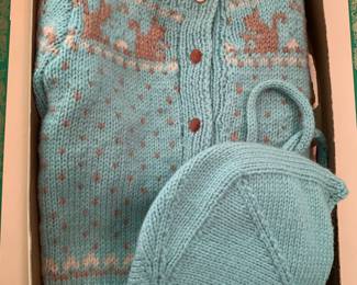 Vintage knitted sweater and cap