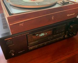 Onkyo amplifier and vintage turn table