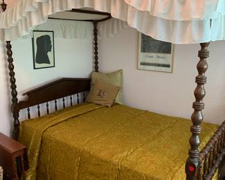 walnut canopy bed