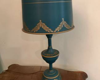 Blue enamel lamp