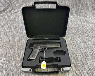 SIG SAUER 1911 .45 SEMI AUTO PISTOL (Trans #3520)