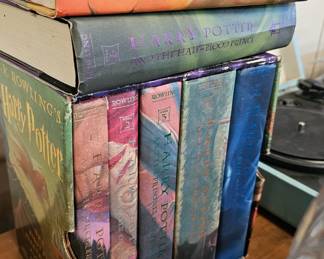 HARRY POTTER BOOK LOT