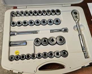 SOCKET SET