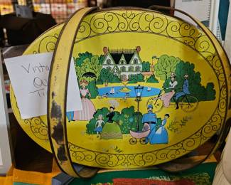 VINTAGE METAL TIN