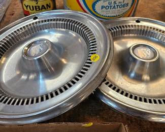 VINTAGE BUICK RIMS