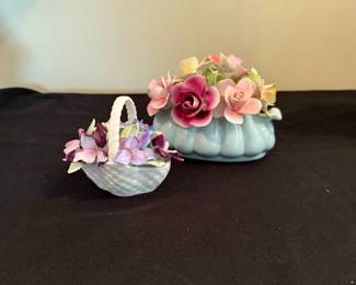 Golden Crown porcelain flower basket