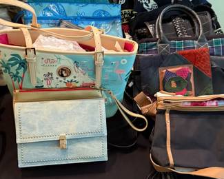Handbags - Totes - Shoulder bags