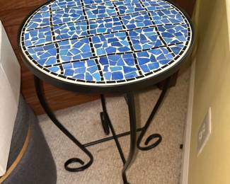 mosaic top round iron table