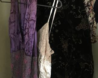 Vintage clothes a lot more will be pictured 
Soon