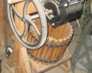 HR CIDER PRESS
