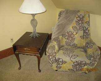 CHAIR LAMP TABLE