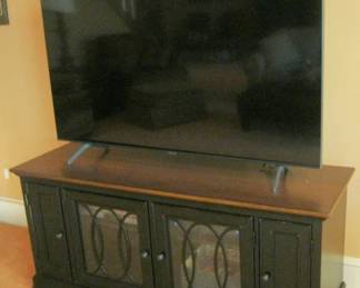 SAMSUNG TV STAND