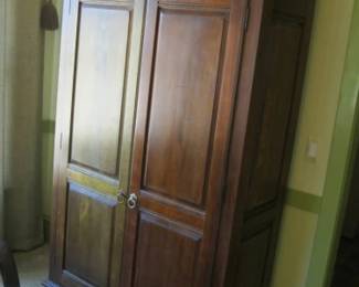 ARMOIRE