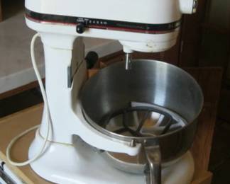 KITCHEN AID MIXER