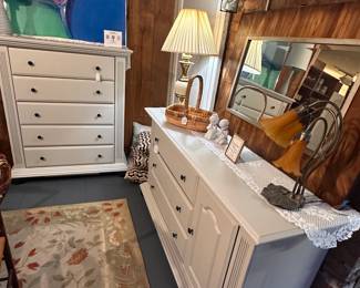 Dresser Set 