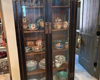 Vintage Chinese display cabinet