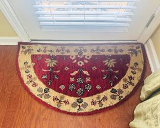 Half Moon 2x3 Throw Rug