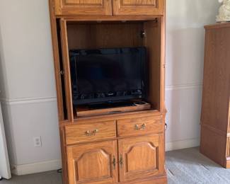Entertainment cabinet 