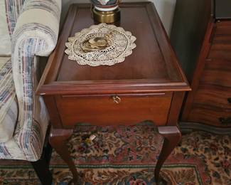 Pair of queen-ann end tables