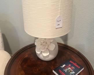 Porcelain lamp