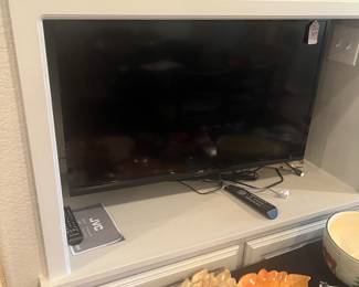 Tv and holiday dishes