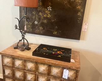 Decorator chest