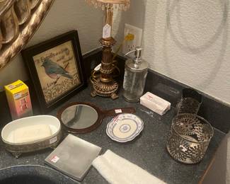 Bath accesories