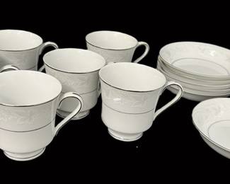 Japan Fascination Ivory Bone China Pieces