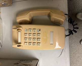 VINTAGE PHONE