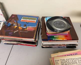RECORDS AND MUSIC SHEETS