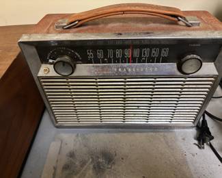 VINTAGE RADIO