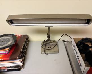 VINTAGE DESK LAMP