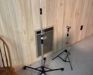 IV RACKS